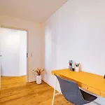 Kim 4 Apartment *